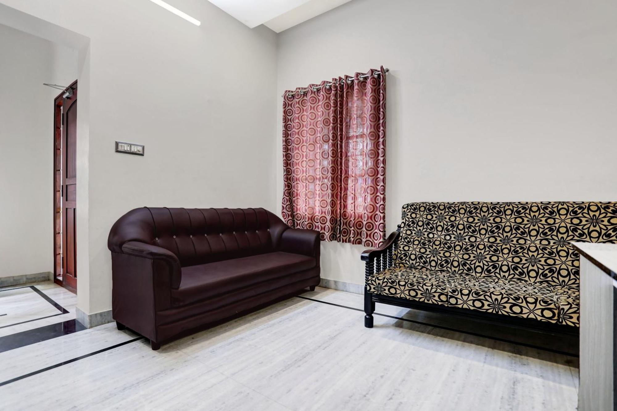 Super Hotel O Ashok Nagar Near Jntu College Kākināda 外观 照片